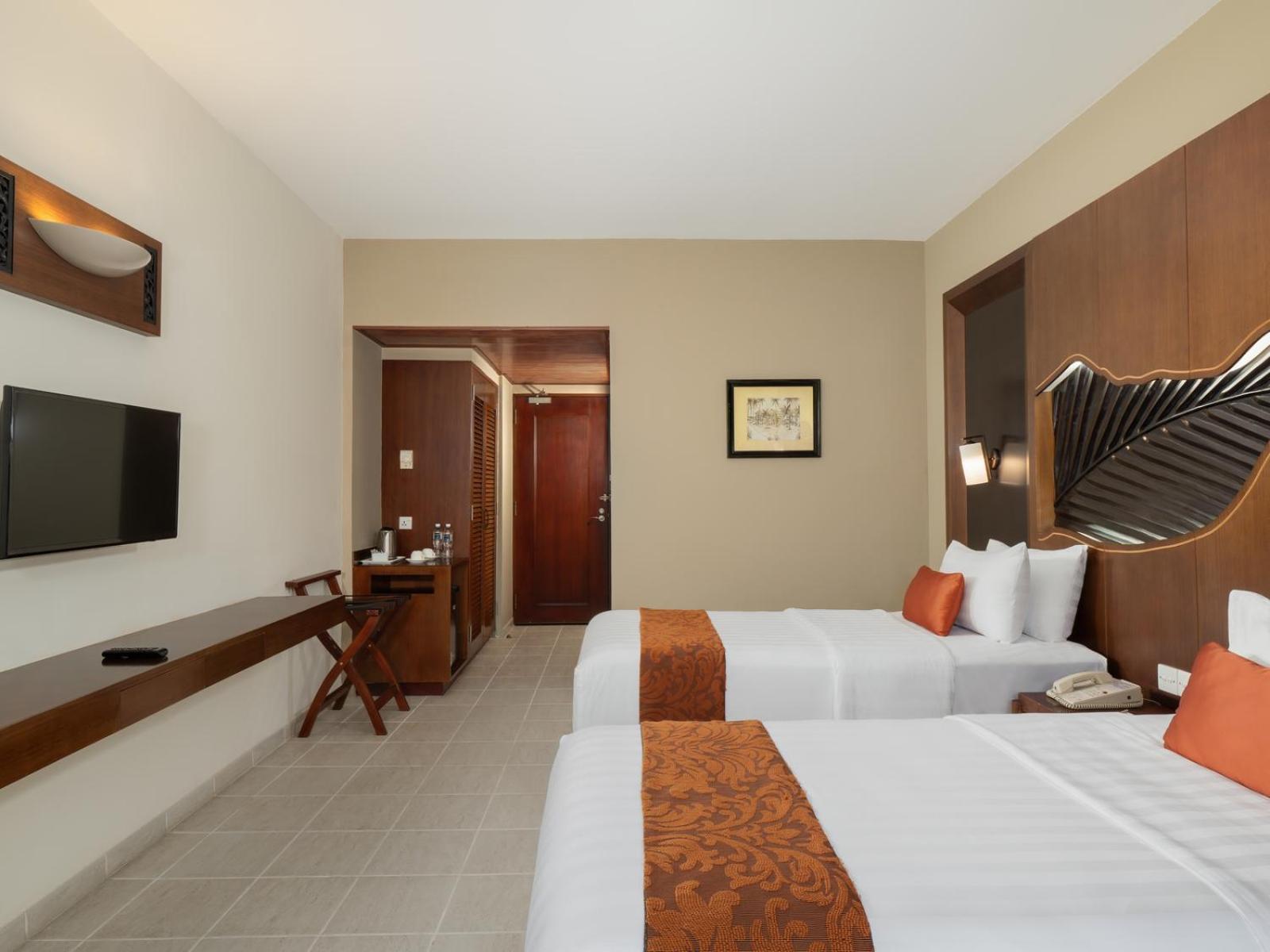 Nirwana Resort Hotel Lagoi Ngoại thất bức ảnh
